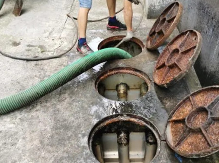 南昌哪里有高壓清洗管道，化糞池清理及抽糞車(chē)